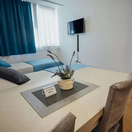 Sobe Nataly 3* Сезана