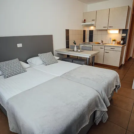 Sobe Nataly Мотель Сезана