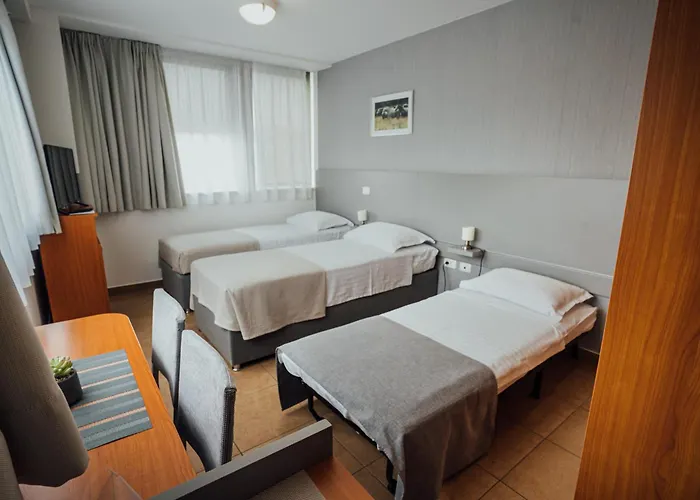 Sobe Nataly Сезана