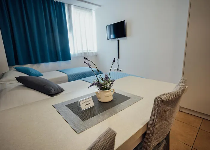 Sobe Nataly 3* Сезана