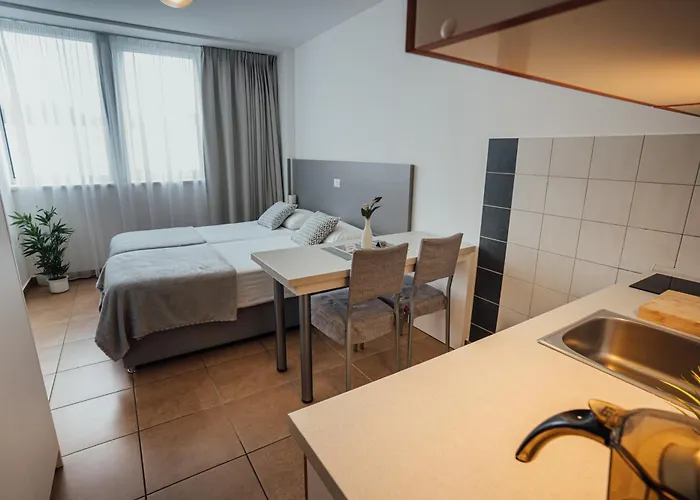 Sobe Nataly Сезана